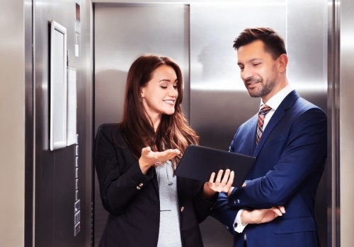What are the 7 steps to making an elevator pitch?